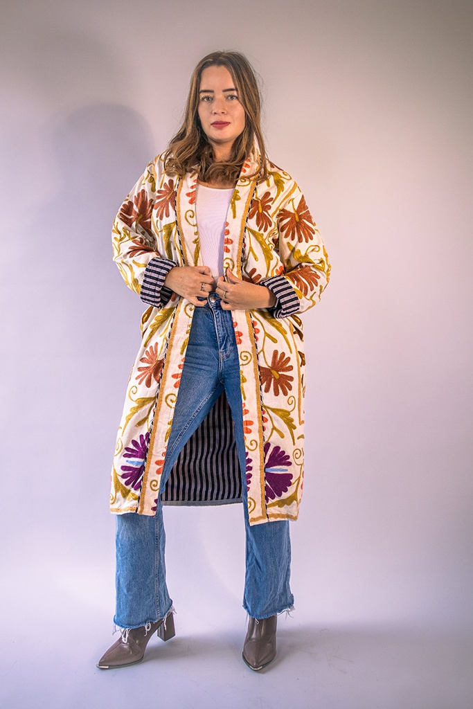 Chaqueta Larga Bordada