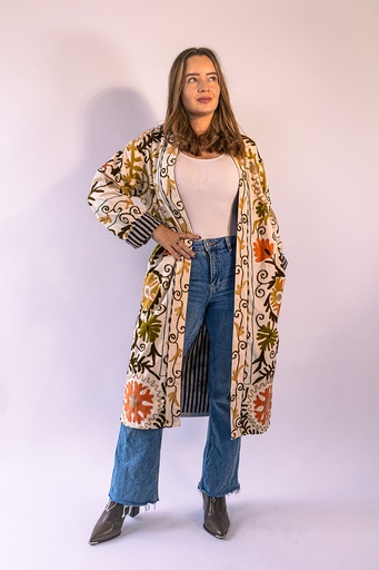 [CH06-2] Chaqueta Larga Bordada